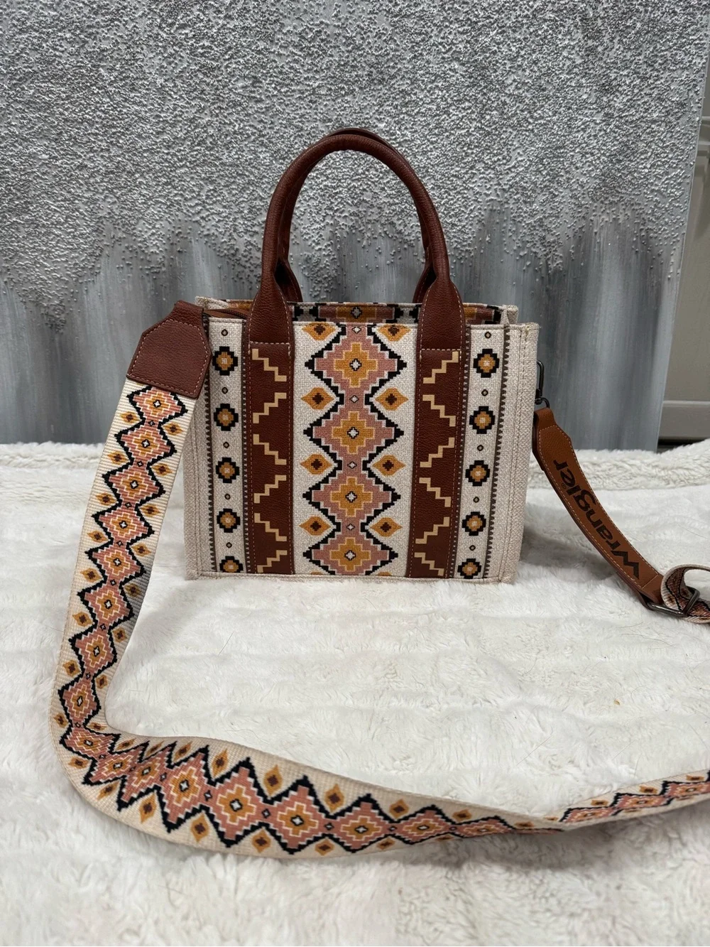 Wrangler Southwestern Crossbody Tote - Picture 3 of 7